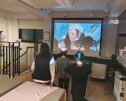 [1번지] 크리스마스 이브 기념! 미니 영화관!